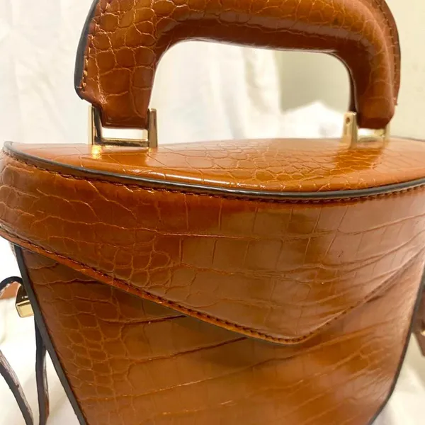 Faux crocodile skin brown purse - Image 3