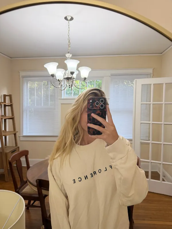 Brandy Melville Sweatshirt - Image 2