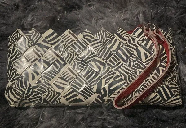 Nahui Olin Clutch Purse Preloved condition! Like new! No flaws - Image 2