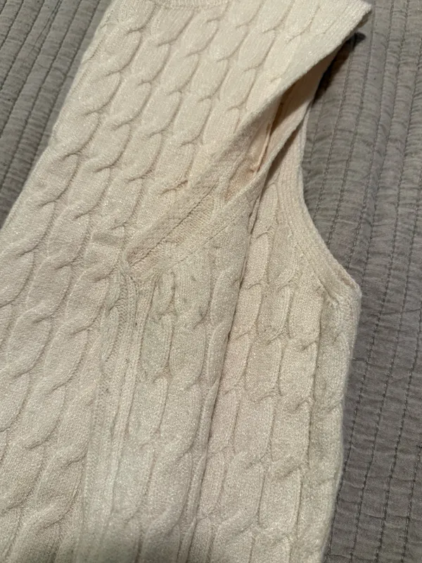 Blue Rain Sweater vest - Image 4