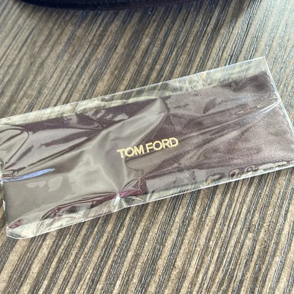 Tom Ford Doris Sunglasses Full Set - Image 10