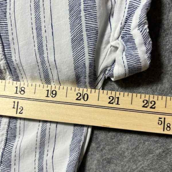 Cloth & Stone Blue White Striped Rayon‎ Button Down Shirt Cuffed Short Sleeve M - Image 6