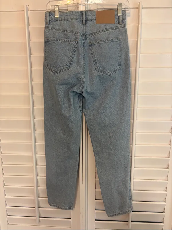 Zara Jeans Size 2 - Image 2