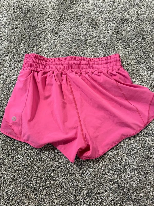 Hotty Lululemon Hot 2.5" Sonic Pink - Image 2
