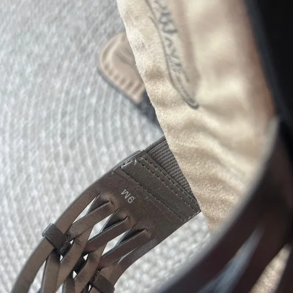 Comfort Wave Sandals Sz 9M - Image 3
