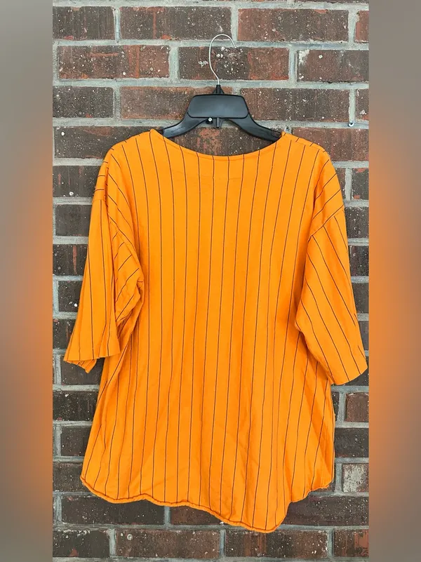 Vintage Two-Piece Tennessee Volunteers Matching Shorts & Shirt Set - Image 5