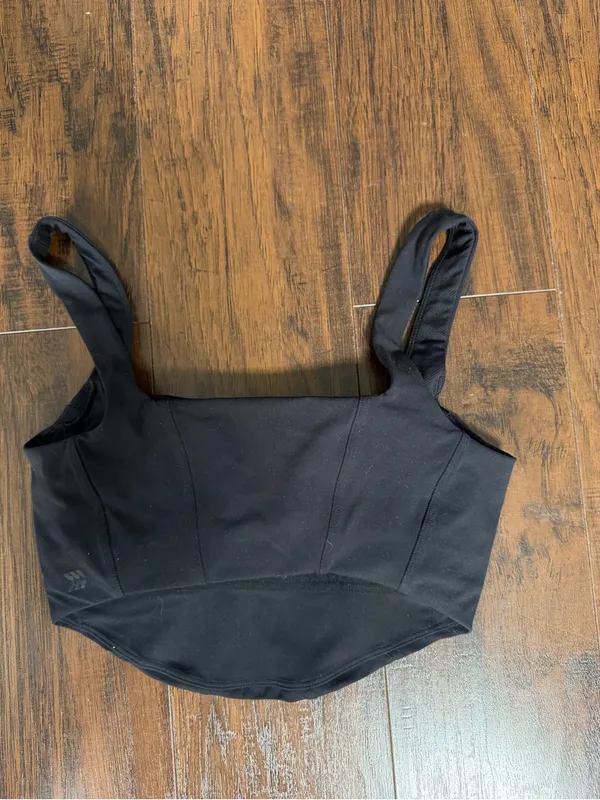 Athletic Crop Top Black - Image 2