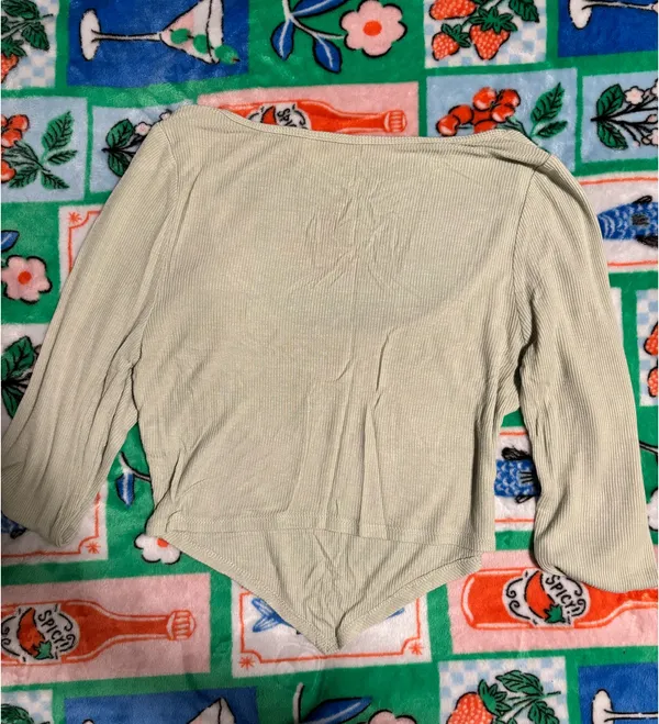 PacSun Long Sleeve Crop Top - Image 2