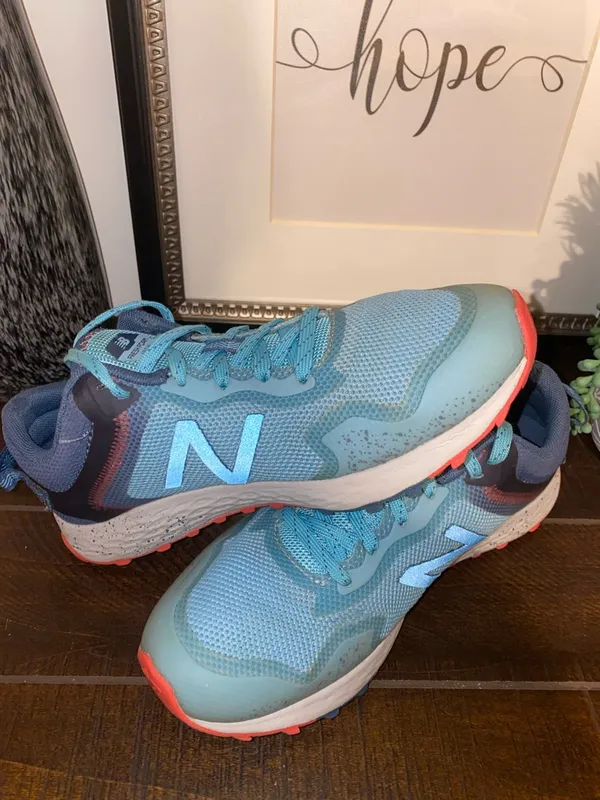 New Balance Women's Fresh Foam Arishi Trail V1 Sneakers Size 8.5 EUC - Image 15