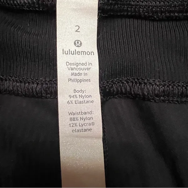 Lululemon‎ Dance Studio Crop 25" Cinchable Hem Mid-Rise Pants in Black Size 2 - Image 11