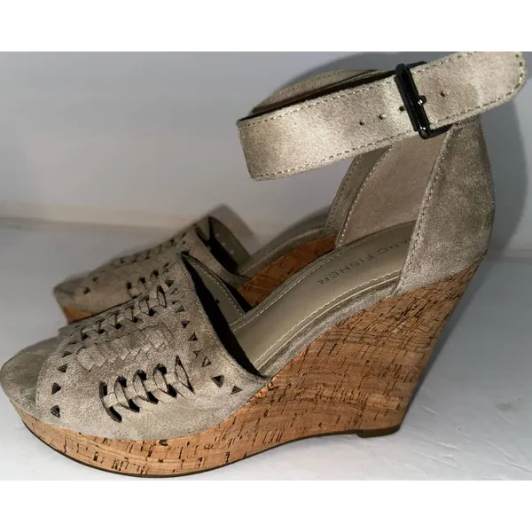 Marc Fisher‎ tan wedge sandals size 7 - Image 4
