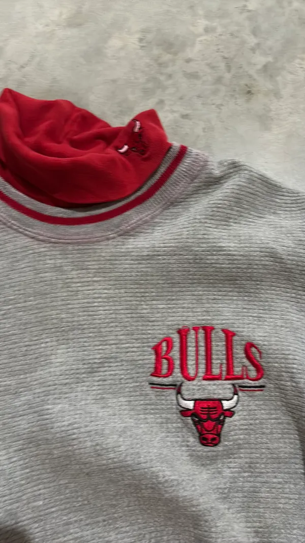 National Basketball Association Vintage Bulls Crewneck - Image 2