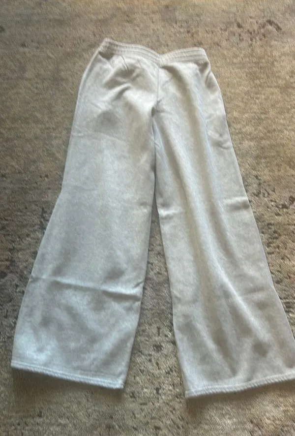 Hollister wide leg sweatpants - Image 2