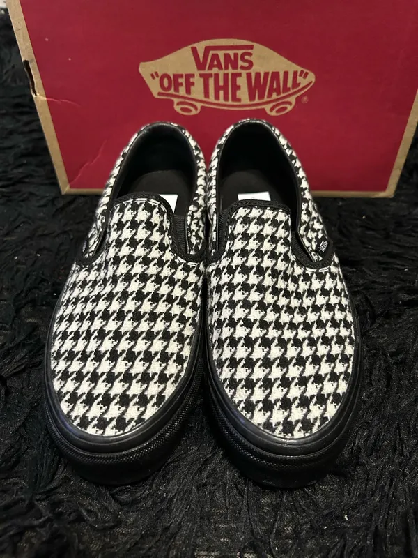 VANS LX Classic slip on 98 black&white shoes sneakers women’s 7 new - Image 2