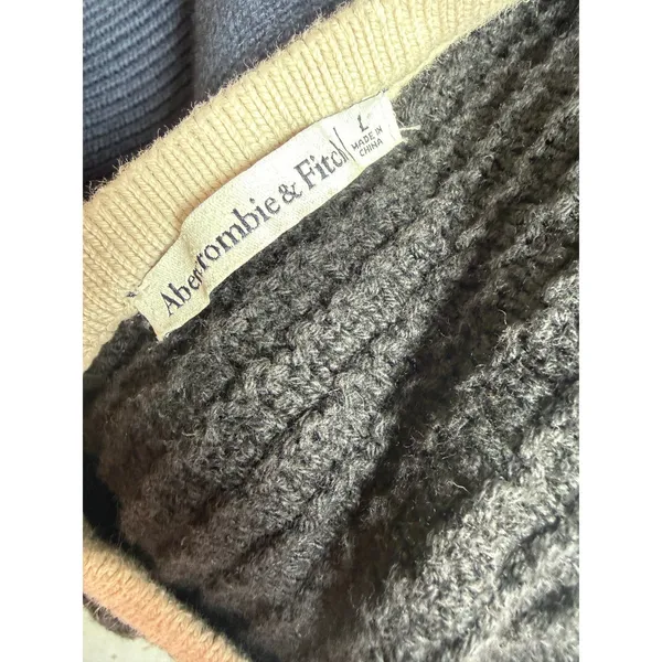Abercrombie & Fitch Collarless Sweater Jacket Size Large - Image 6