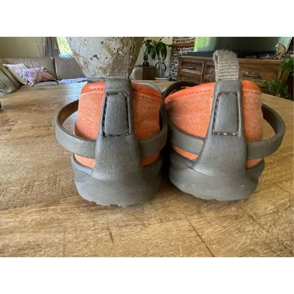 Free with purchase 🛍️Crocs Celeste Woman’s 5 Orange Straps Mary Jane Flats - Image 3