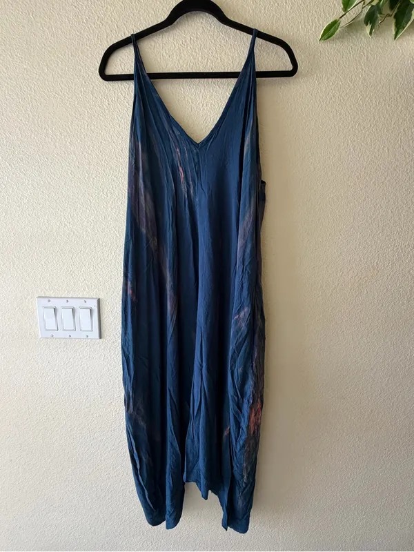 Boho V-Neck Blue Print Handkerchief Hem Maxi Dress - Image 3
