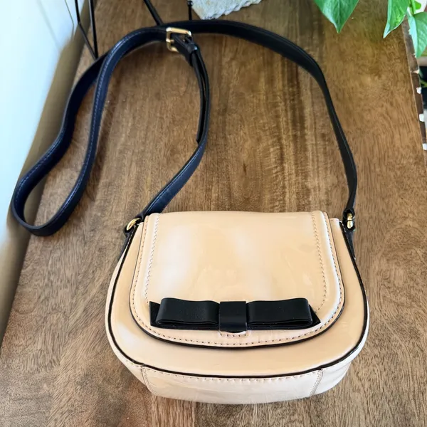 Kate Spade Chelsea Park Jade Crossbody Patent Leather Bow Preppy Mod Coquette - Image 2