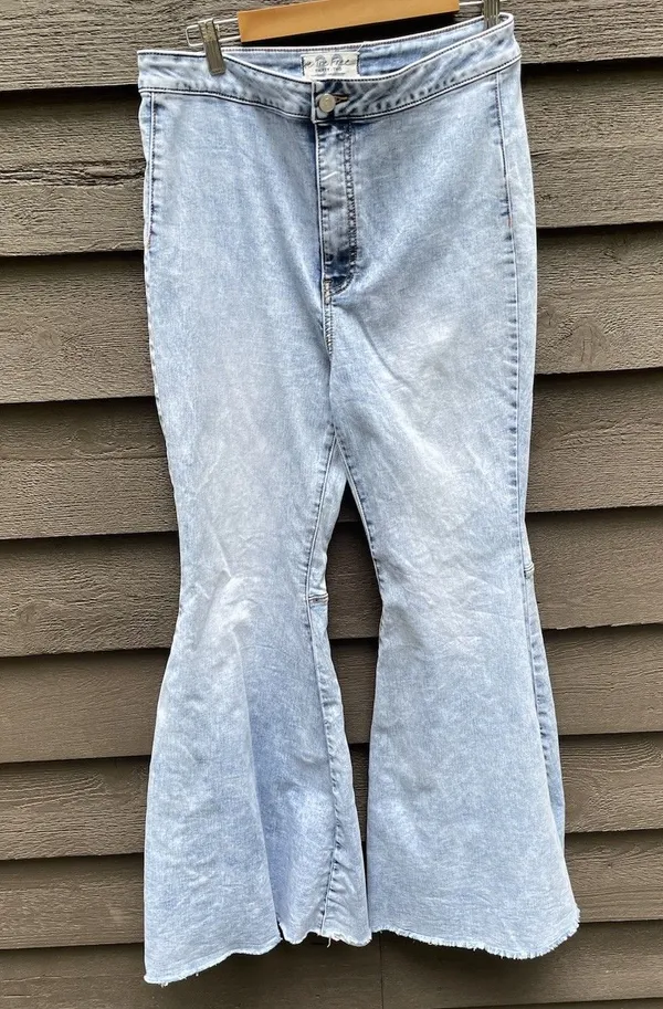 We The Free Just Float On Flare Jeans High Rise Bell Bottom Raw Hem 32x33 hippie - Image 15