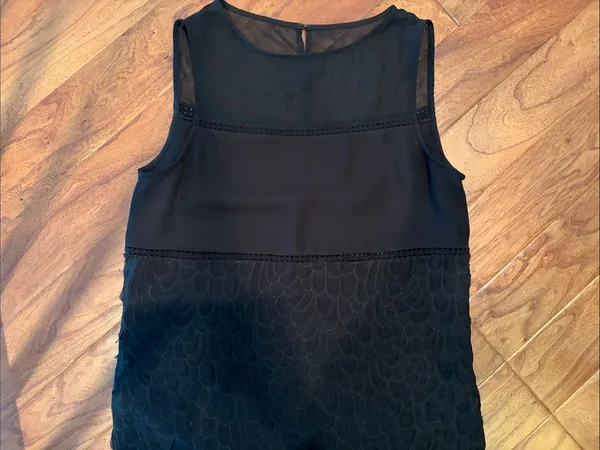REISS Black Feathered Textured Sleeveless Blouse Valentina 2413 Size 0 - Image 4