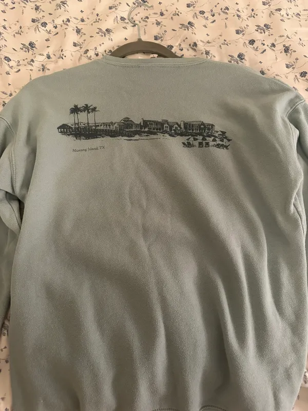 Cinnamon Shore’s Crewneck Green - Image 2