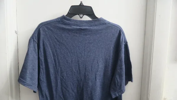 Delta Pro Weight in American U.S.A United States of American eagle graphic t-shirt in blue size medium. - Image 5