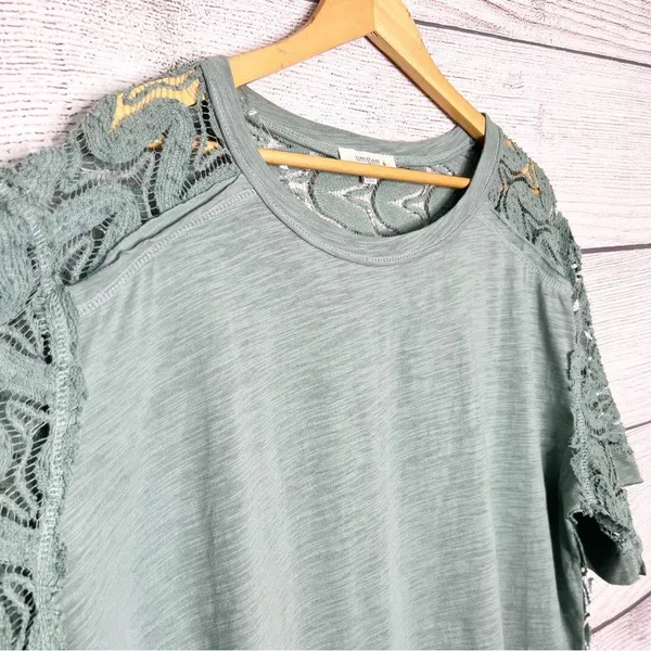 UMGEE Seafoam Green Lace Sleeve Sheer Lace Back High Low Tunic Top Size XL - Image 4