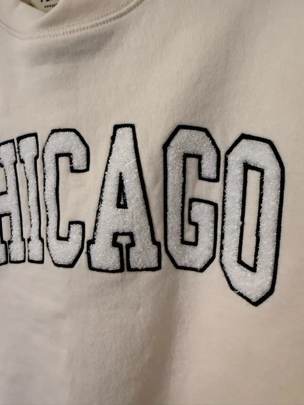Cream 'CHICAGO' Crewneck Sweatshirt - Image 3