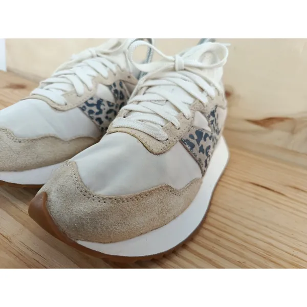 Authentic New Balance 237 Sea Salt Leopard Women Sneakers – Slightly Used - Image 5