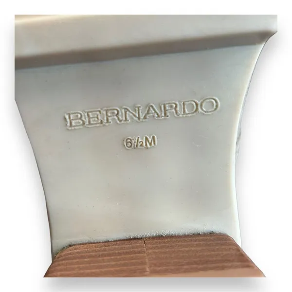 BERNARDO Salerno Lace-Up Rubber Sole Boot US 6.5M White Suede‎ - Image 8