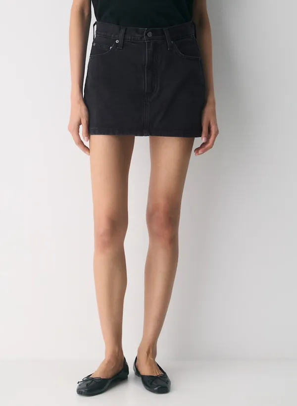 Aritzia Denim Forum The ‘90s Ricci Denim Skirt in Black Eyeliner - Image 3
