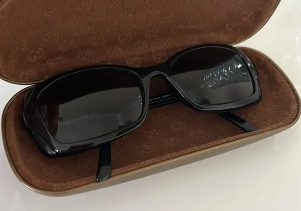 GUCCI Eyeglasses/Sunglasses - Image 3