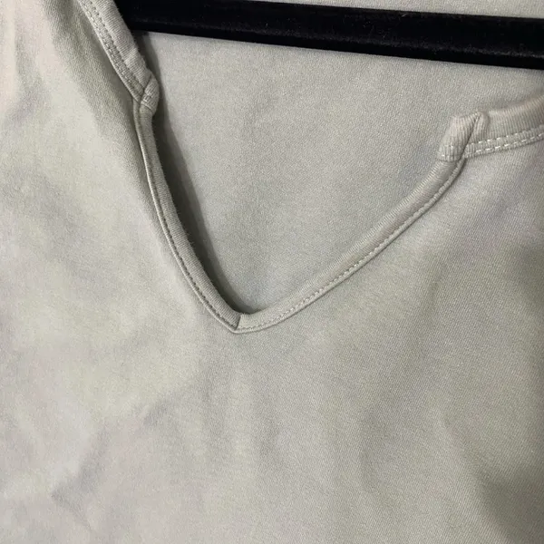 Forever 21 Sage Green Long Sleeve Cropped V-Neck Top - Image 3