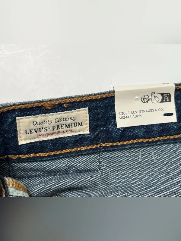 Levi’s 501 mid thigh Jean shorts 28 NEW - Image 12