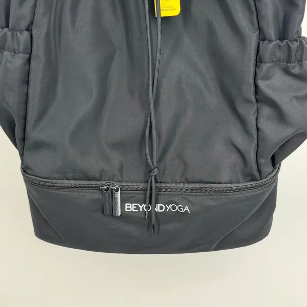Beyond Yoga convertible backpack gym bag tote black NEW - Image 6