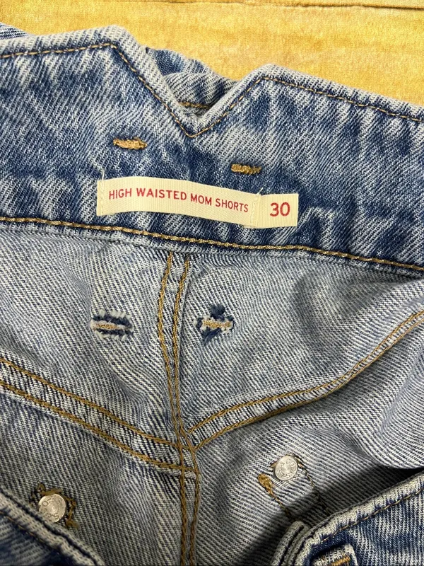 Levi's "High Waisted Mom Shorts" size 30 in medium wash denim. - Image 2