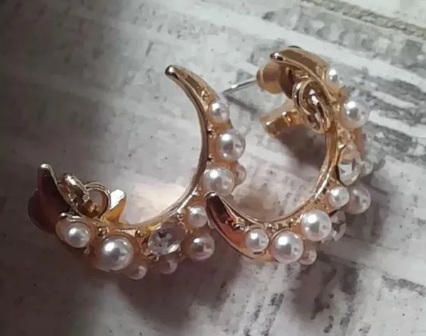 Crescent Gold Beaded Celestial  Moon Earrings New - Image 6