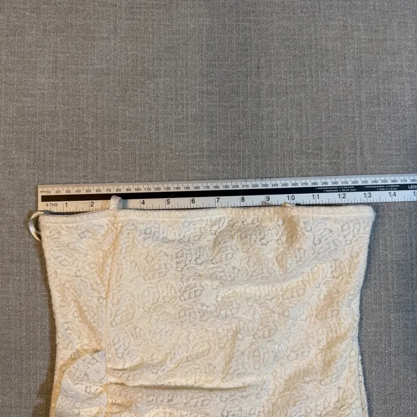 White Lace Ruched Mini Dress‎ Size Large Cream Asymmetrical Ruffle Hanky Hem - Image 6