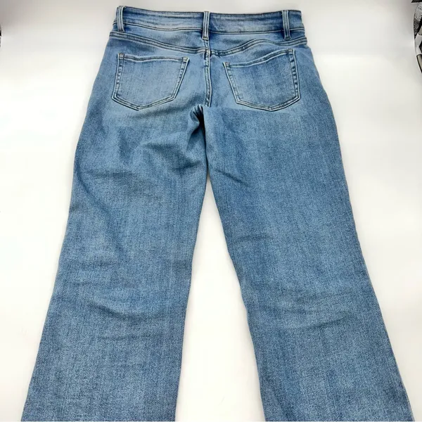 Vervet Blue Stylish Light Blue Wash Women's Straight Leg 5 Pocket Jeans-Size 29 - Image 4