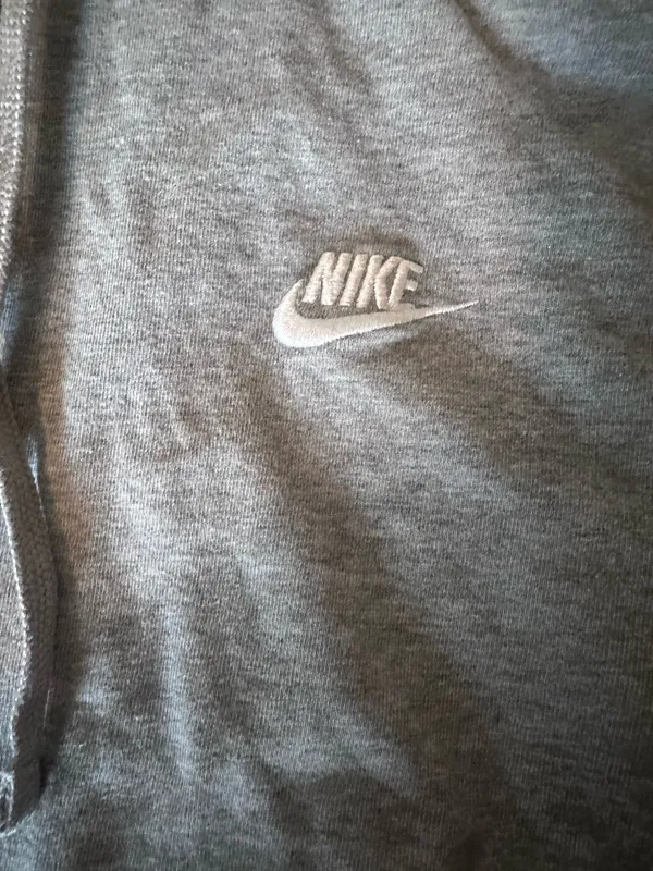 Gray Nike sweatshirt women size small - Image 2