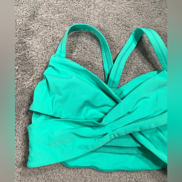 Lululemon wrap it up sports bra 4 green - Image 3