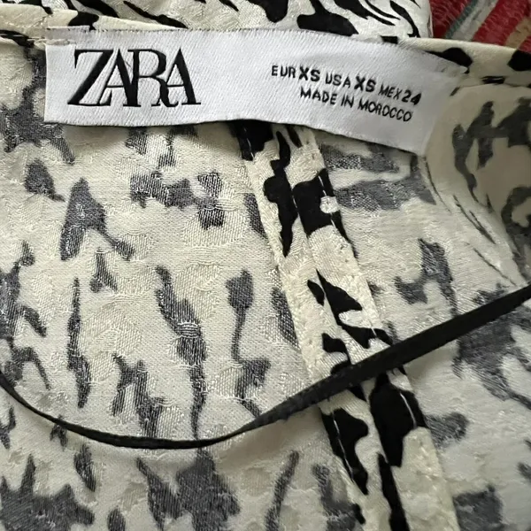ZARA Wrap Balloon Sleeve Blouse Top XSMALL white black - Image 9