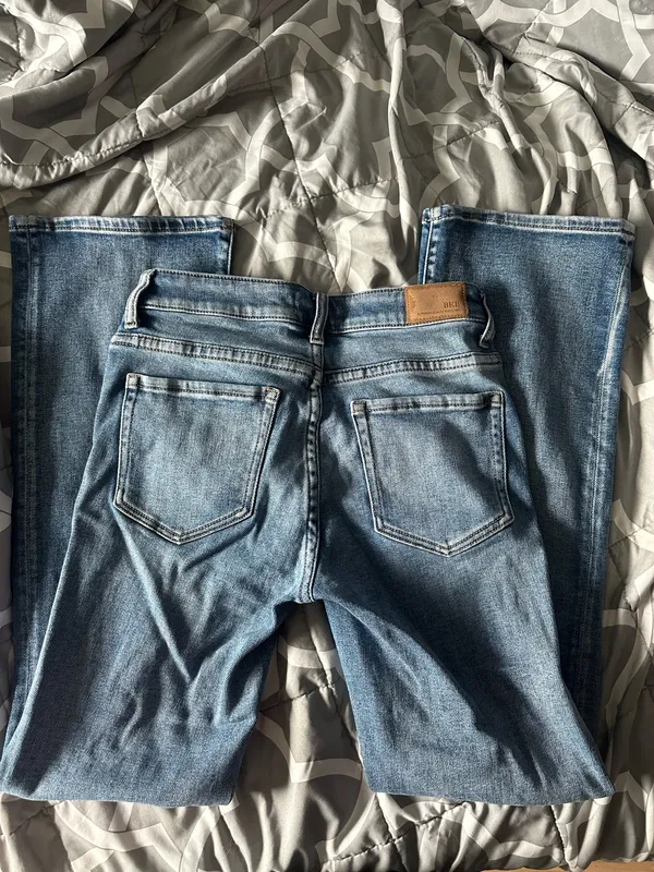 BKE Buckle Bootcut Jeans - Image 3