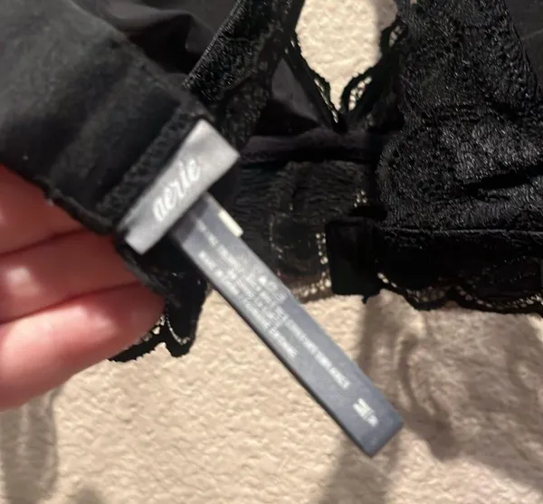 Aerie Women’s Black Lace Bralette Size Medium - Image 10
