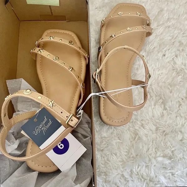 Universal Threads Womens Tan Sea Life Charm Strappy Sandals Square Toe Size 6 NEW - Image 2