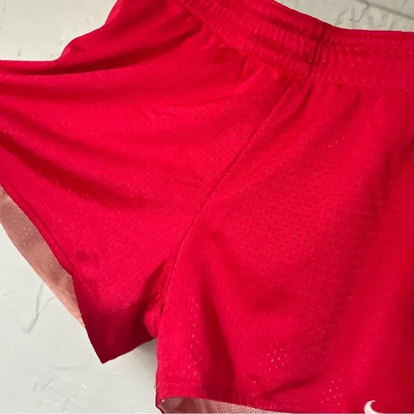 Nike Women's Vibrant Red Athletic Shorts Elastic‎ Waist Pull On sz small Soccer - Image 4