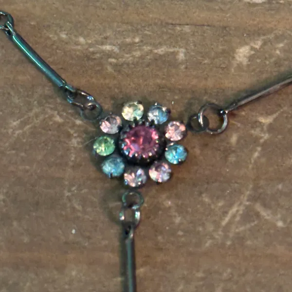 Silver Tone Rhinestone Y Necklace - Image 3
