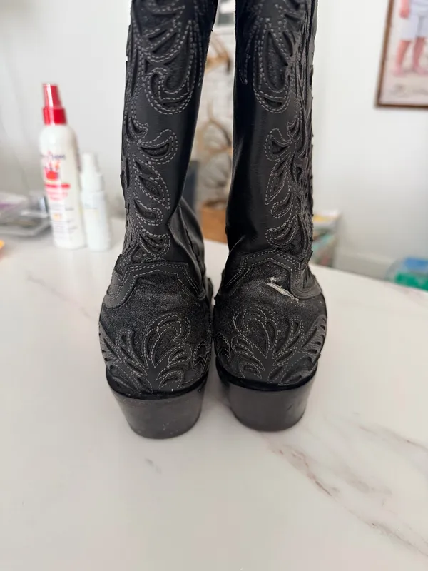 Corral Women’s black embroidered sparkle Boots - Image 3