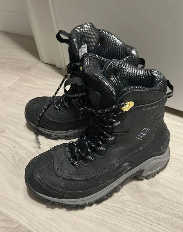 Snow Boots - Image 2
