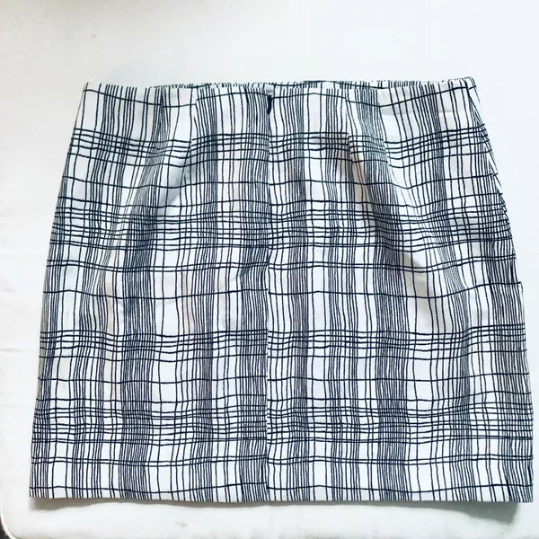 Loft White & Black Stripe Mini Skirt - Image 3